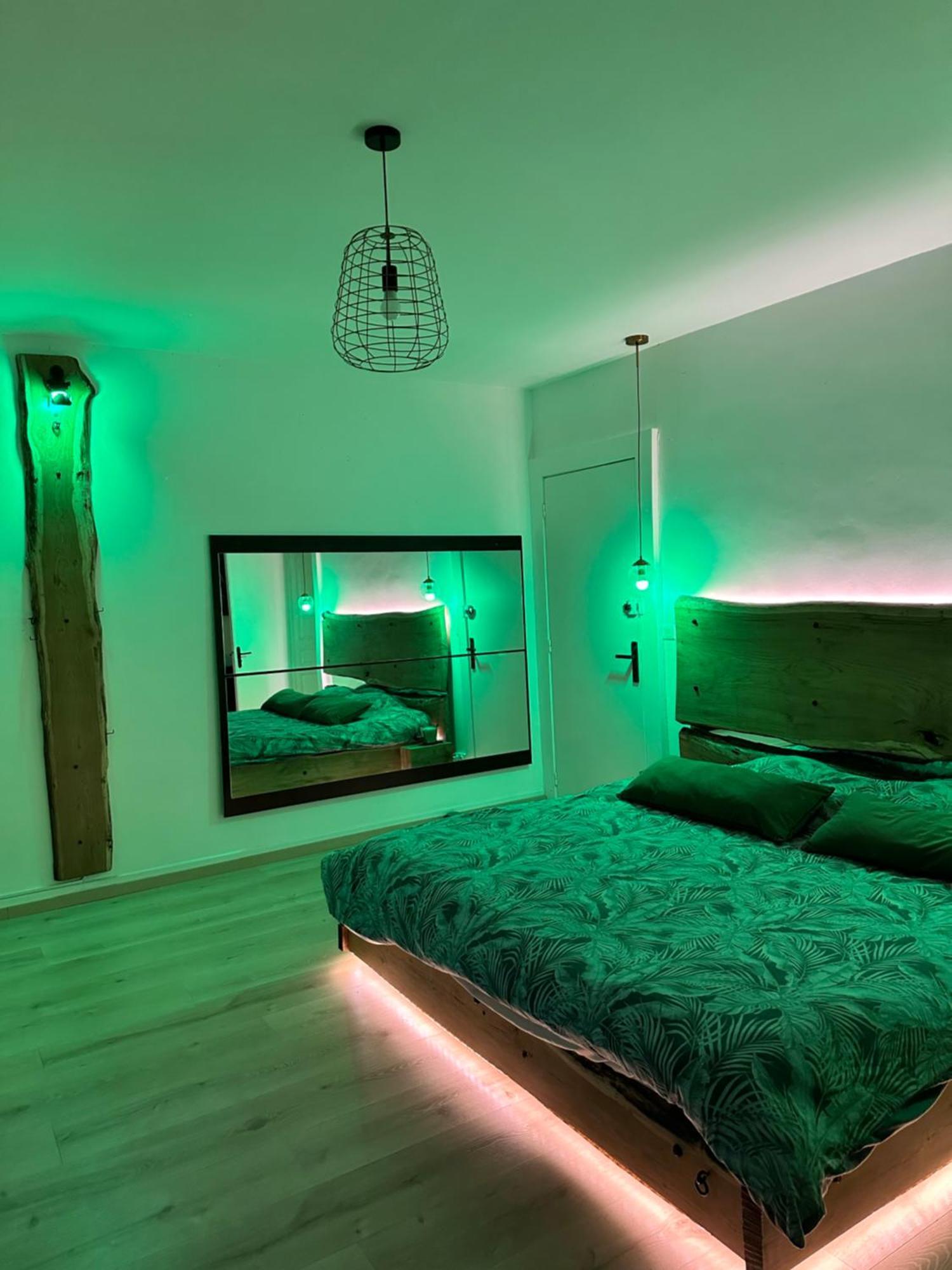 Loveroom En Bords De Meuse Floing Екстер'єр фото